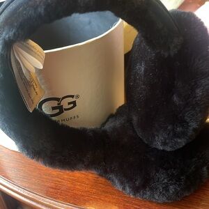 UGG black fur wired earmuffs built in speakers